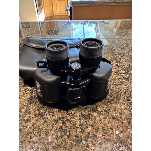 Bushnell Powerview binoculars - Picture 1 of 7